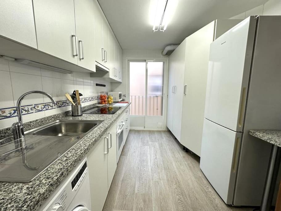 Piso En Linares Zona Centro Con Parking Gratis Apartment Luaran gambar
