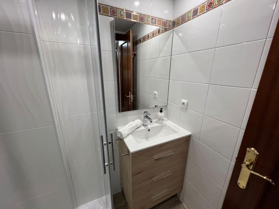 Piso En Linares Zona Centro Con Parking Gratis Apartment Luaran gambar