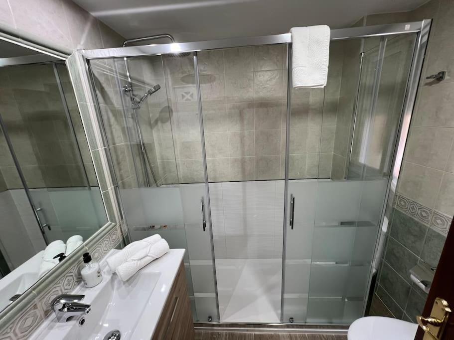 Piso En Linares Zona Centro Con Parking Gratis Apartment Luaran gambar