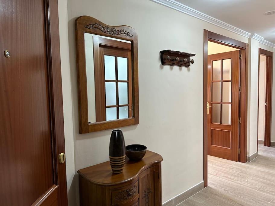 Piso En Linares Zona Centro Con Parking Gratis Apartment Luaran gambar