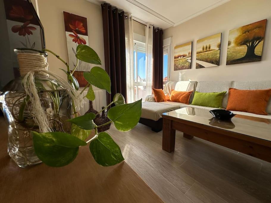Piso En Linares Zona Centro Con Parking Gratis Apartment Luaran gambar