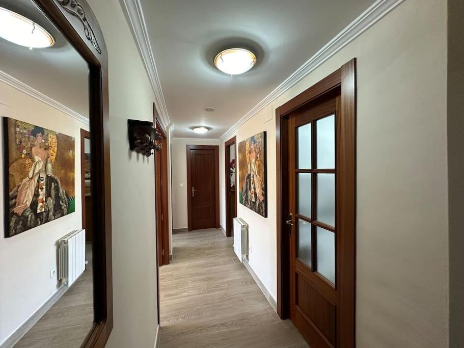 Piso En Linares Zona Centro Con Parking Gratis Apartment Luaran gambar