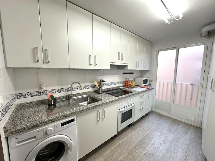 Piso En Linares Zona Centro Con Parking Gratis Apartment Luaran gambar